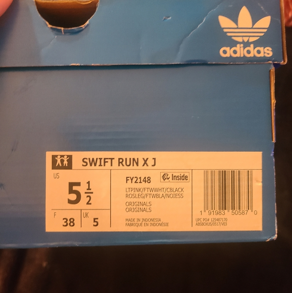 Adidas swift run